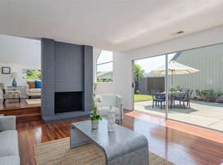 1046 Mangrove Ln, Alameda, CA 94502