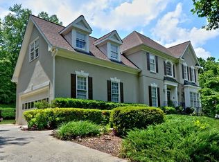 5330 Overbend Trl, Suwanee, GA 30024