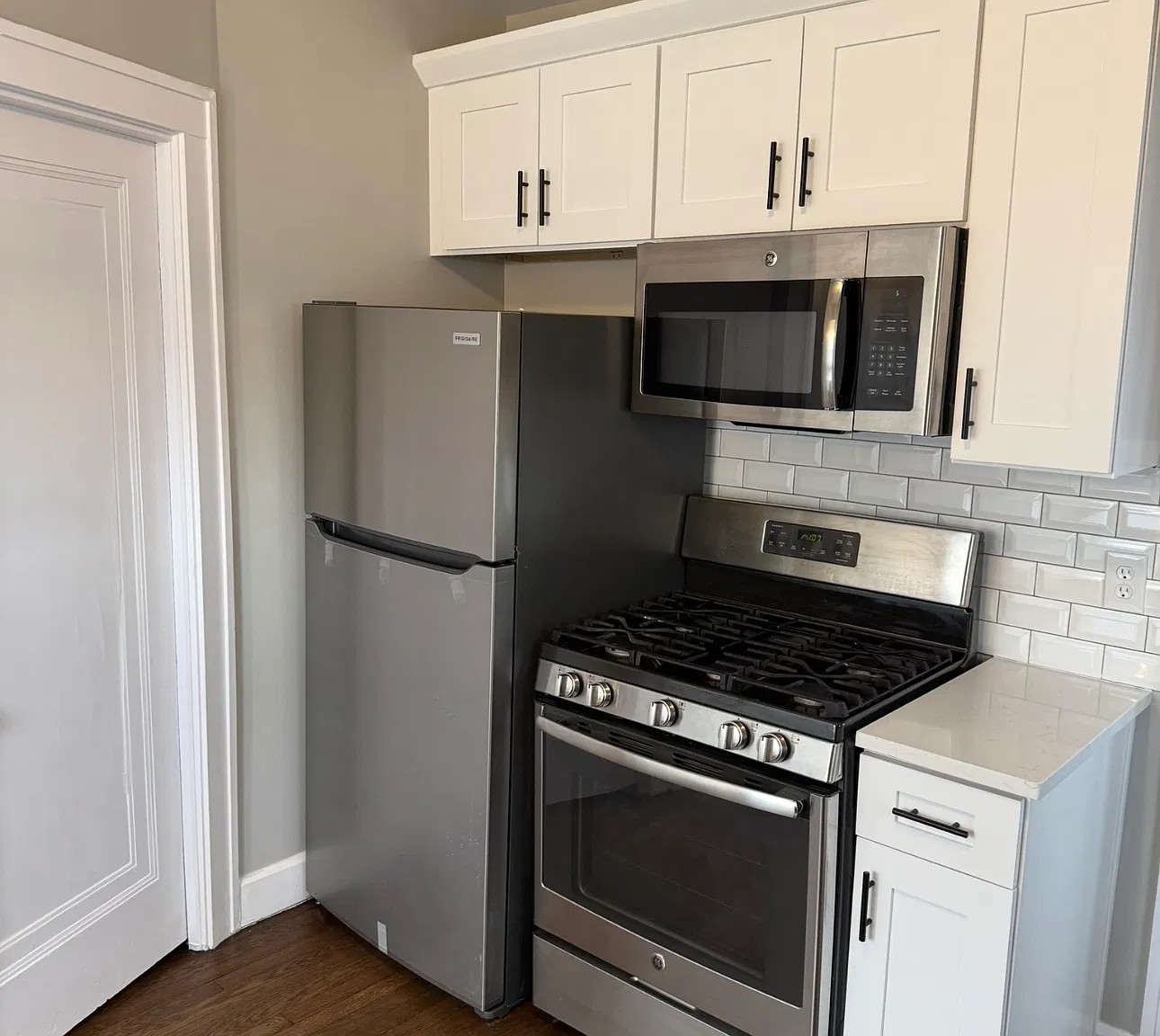 15125 Esther Ave — Photo 2