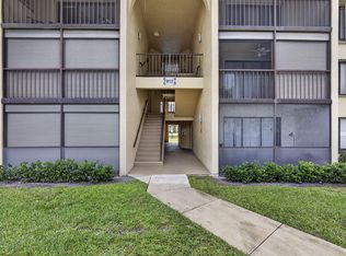 812 Sky Pine Way #G1, Greenacres, FL 33415