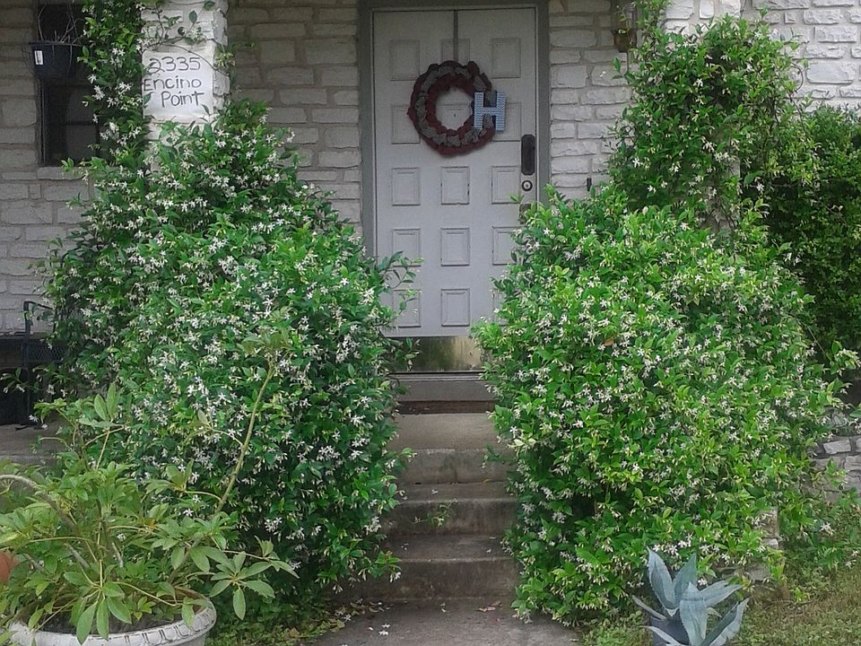1st image of 2335 Encino Point