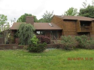 10375 Chateau Dr, Waldorf, MD 20603