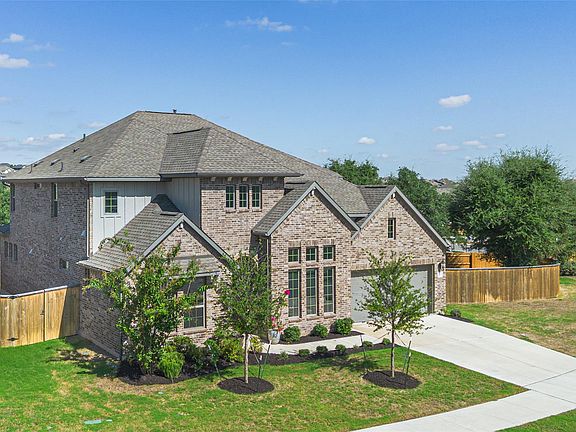 5th image of 129 Shady Spring Trl