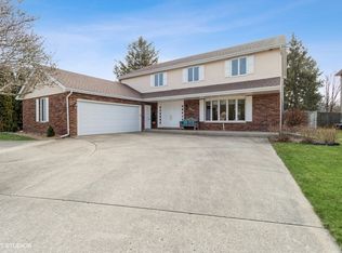 3046 Rosemont Dr, Joliet, IL 60435