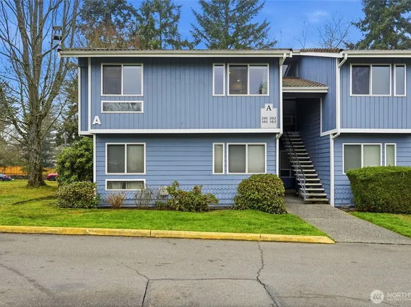 4122 212th Street SW #A201, Mountlake Terrace, WA 98043