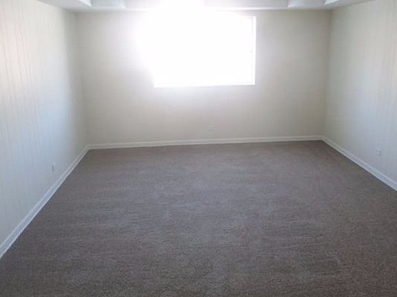 5th image of 16810 Louis Ct