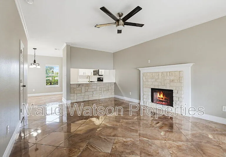 21810 Goldcrest Run — Photo 2