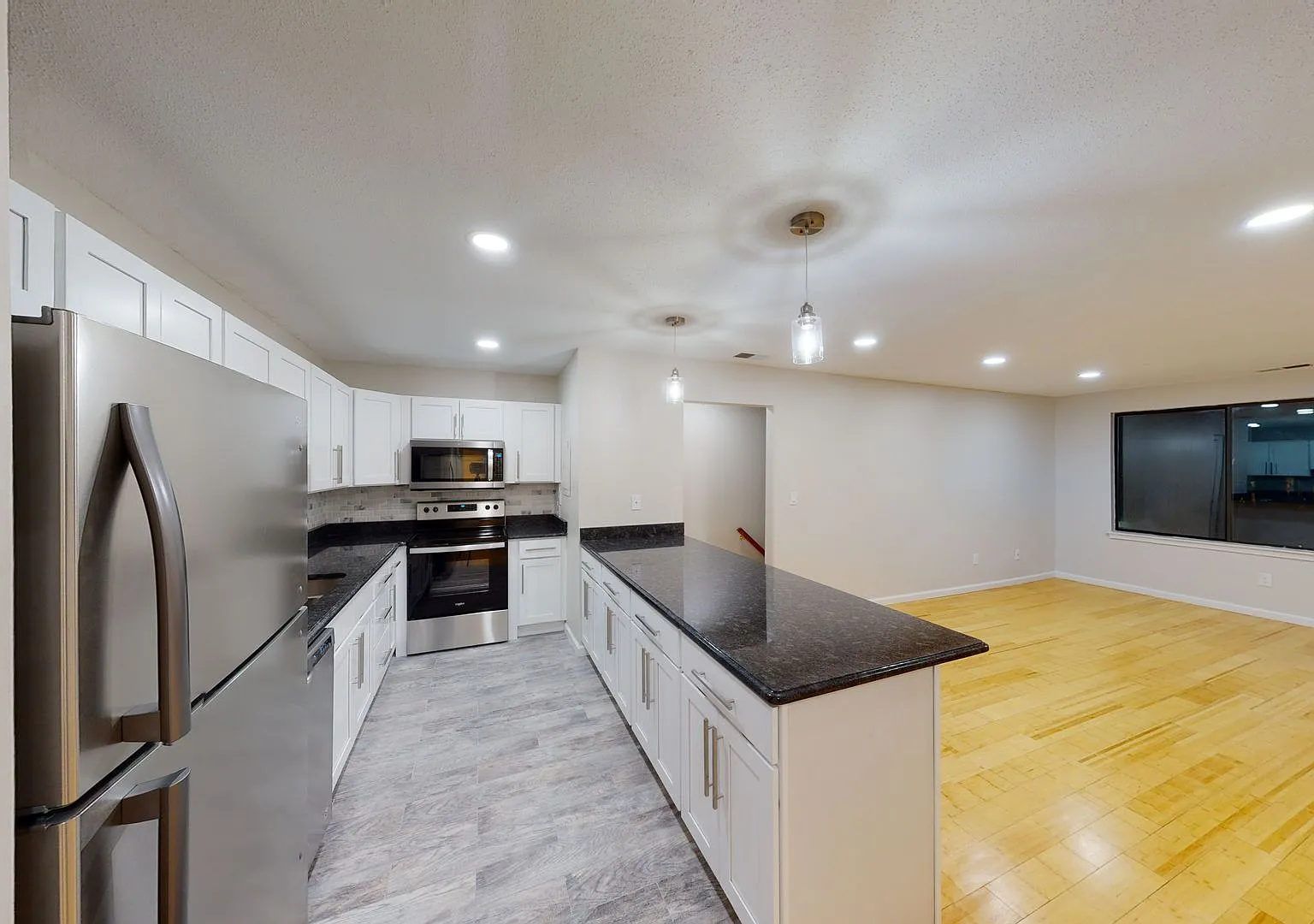 2 bed, $1,995 — Photo 2