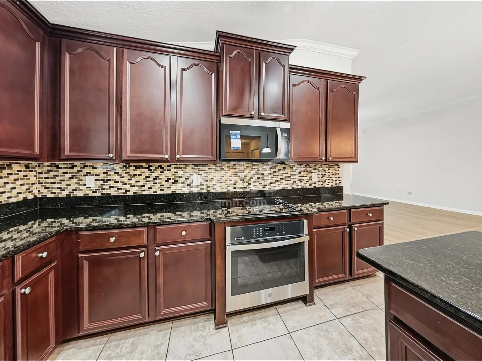 4 bed, 3.0 bath, 1881 sqft, $2,610 — Photo 4