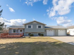 6560 Beverly Dr, Rapid City, SD 57701