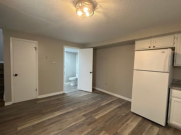 4th image of 122 W North St APT 5