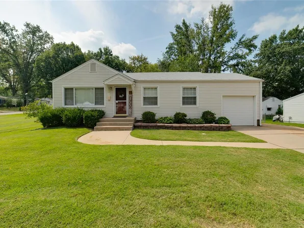 1268 Nectar Dr, Saint Louis, MO 63137