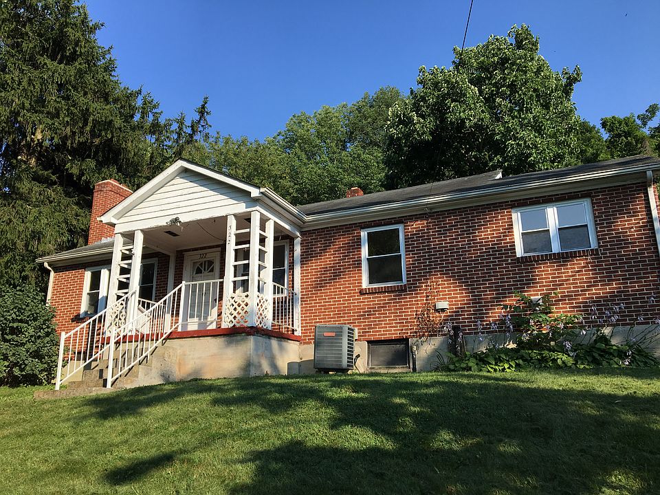 322 West Cherry, Marion, VA