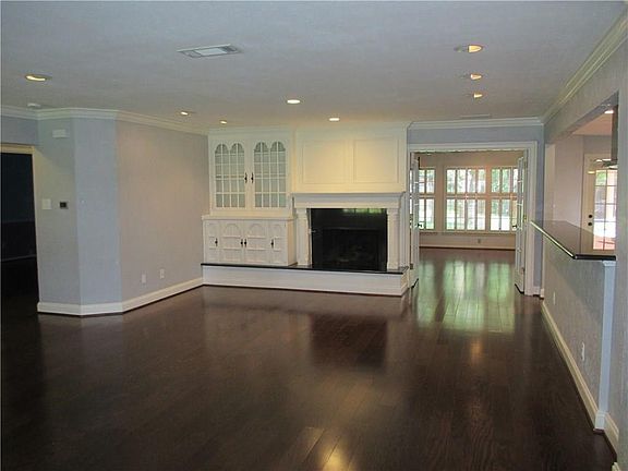 4th image of 2349 Tiago Dr