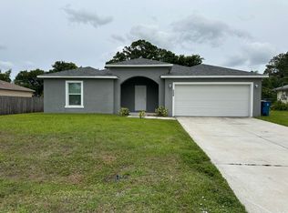 568 Americana Blvd NW, Palm Bay, FL 32907