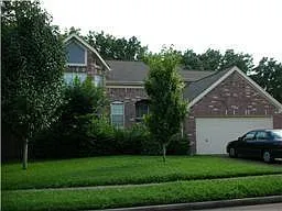 4 bed, 2.5 bath, 1887 sqft, $2,200 — Photo 2