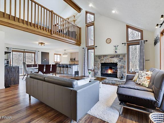 4th image of 297 Gold Finch Rd