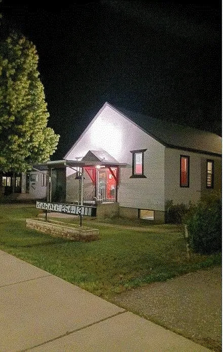 Building Photo - 711 Grand Ave