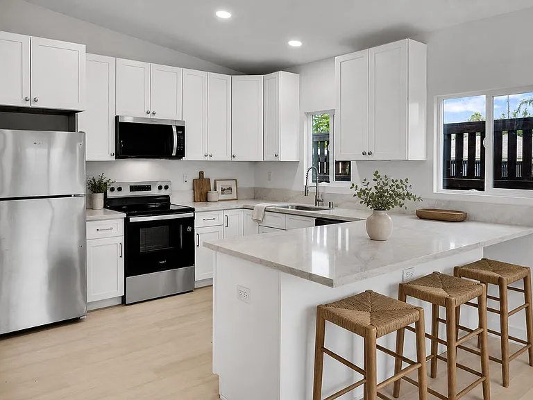 3631 Maple St #3631 — Photo 5