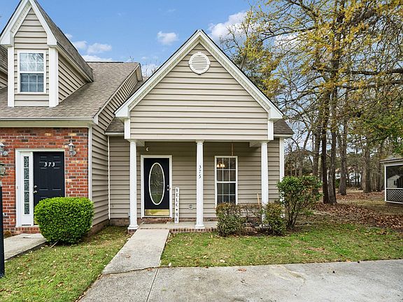 2nd image of 373 Springview Ln