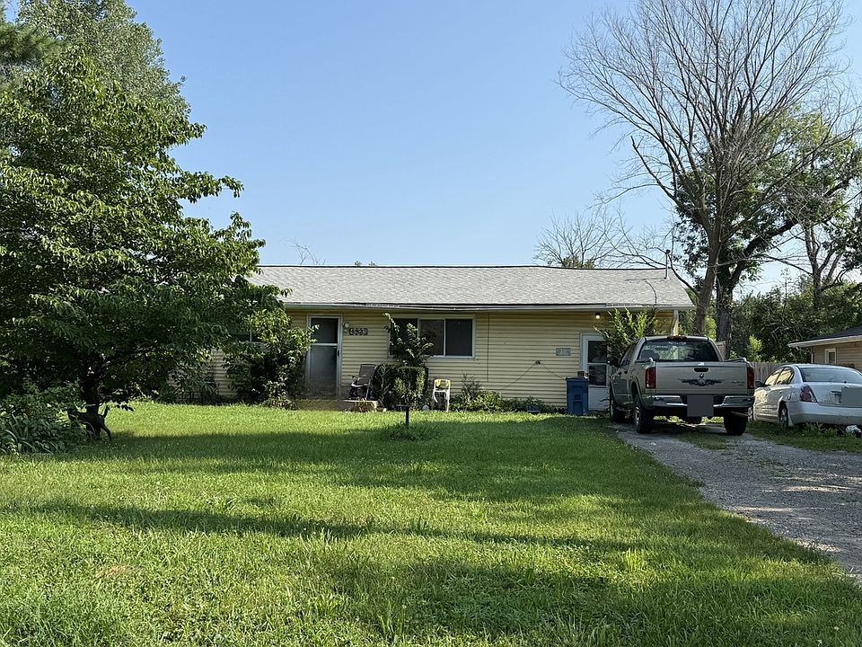 1st image of 4921 Redwood Ln