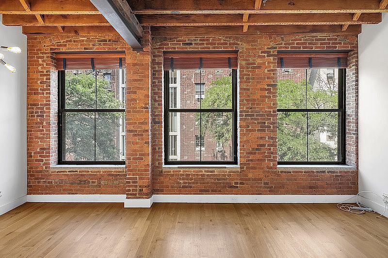 1st image of 406 W 45th St APT 3B