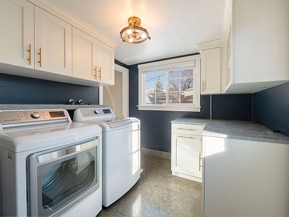 4th image of 2857 S Beverly St