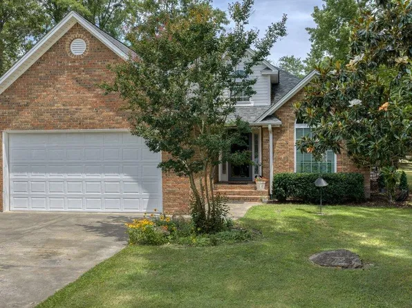 256 Ridge Lake Dr, Manning, SC 29102