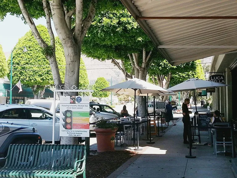 Downtown Cafe's & Restaurants