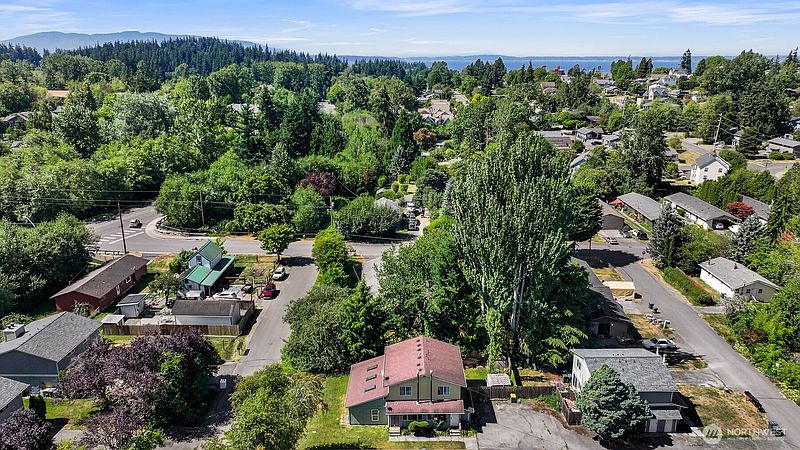 2nd image of 2210 Wilson Avenue