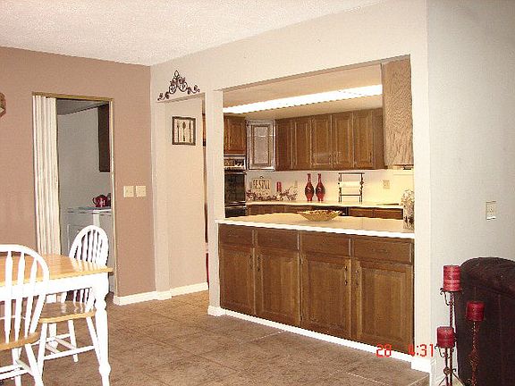 3rd image of 3101 Merlin Dr