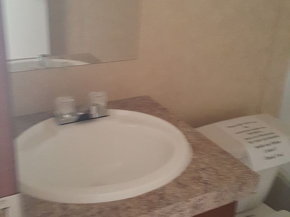 5th image of 1233 S Jk Powell Blvd #1677