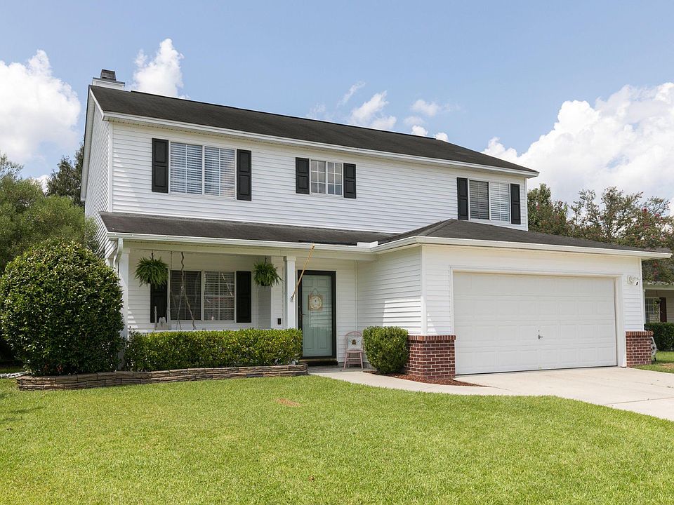 1st image of 25 Regency Oaks Dr