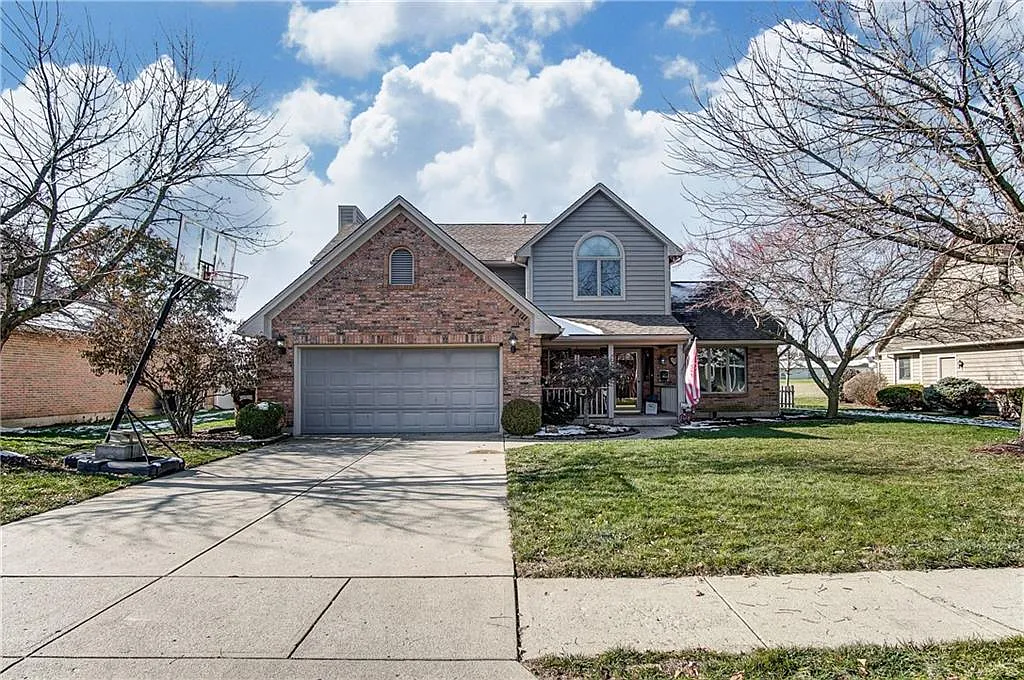 371 Winterset Dr photo 1