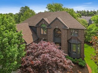 406 Wedington Ct, Rochester, MI 48307