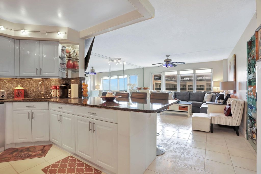 133 N Pompano Beach Blvd APT 504, photo 5