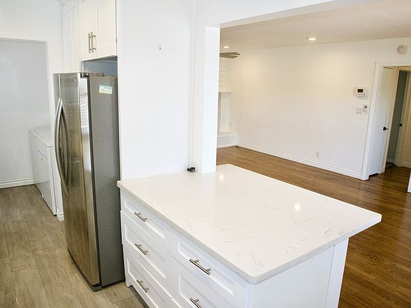 5th image of 5532 W 134th Pl