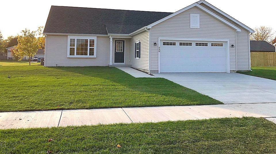 1st image of 426 N Fair Meadow Ln