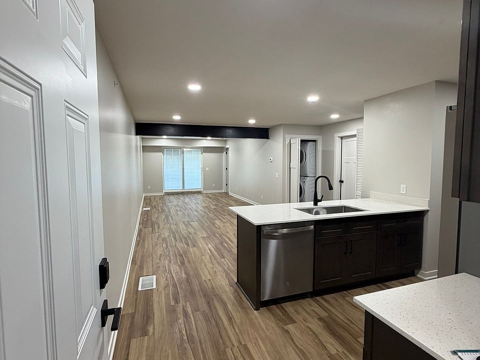 1st image of 2009 Franklin St #6