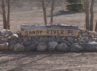 4203 Sandy River Dr, Bismarck, ND 58503