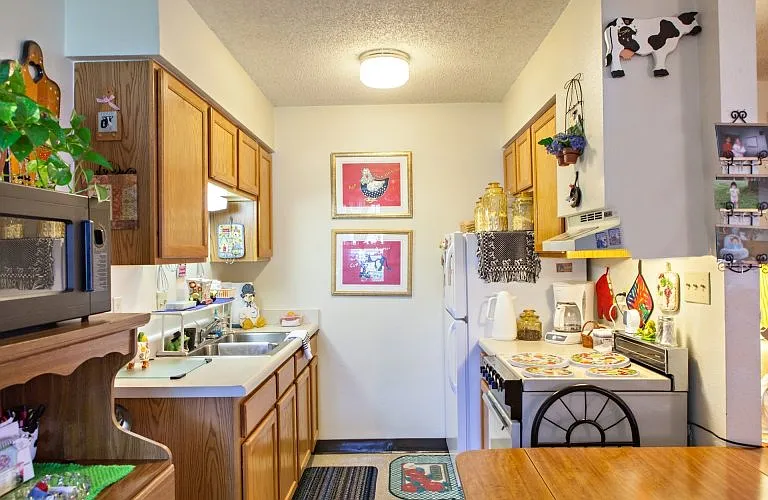 2440 Clinton St #2440 — Photo 7