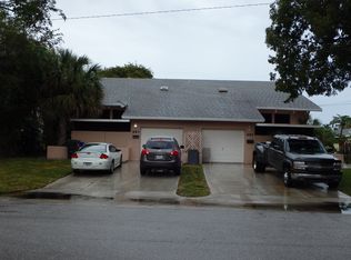 683 Dover St, Boca Raton, FL 33487