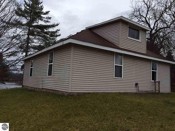 4th image of 145 Pitz Rd SW