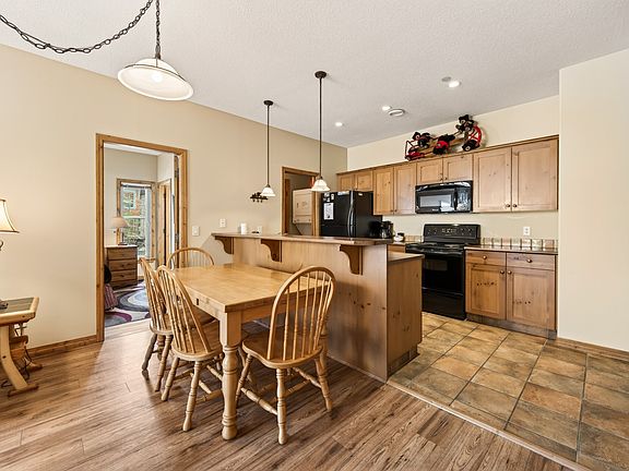 4th image of 6005 Valley Dr #63