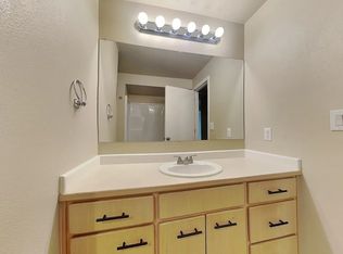 2739 SW 323rd St, Federal Way, WA 98023