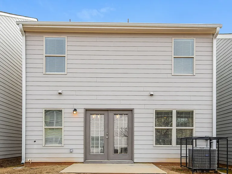 180 Chandler Trce — Photo 17