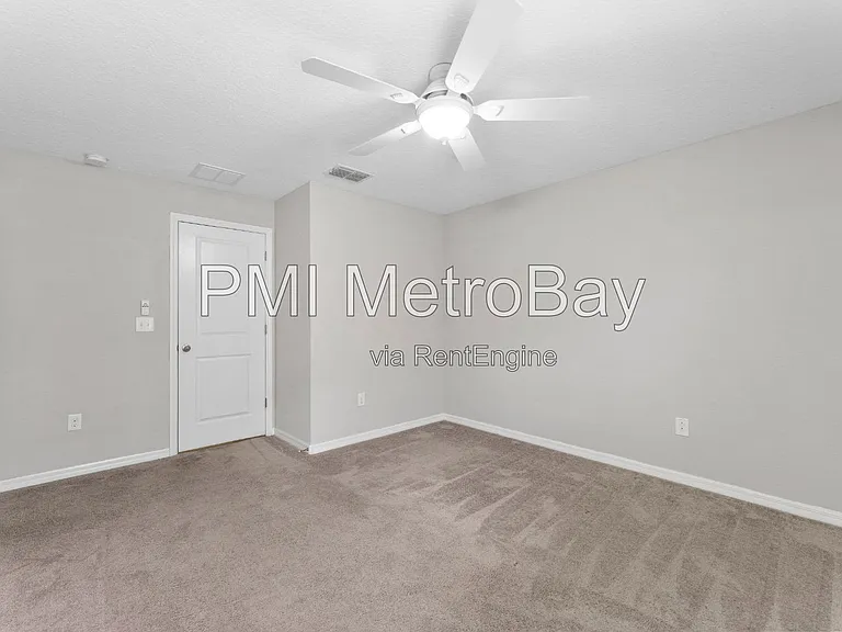 9703 Sage Creek Dr — Photo 31