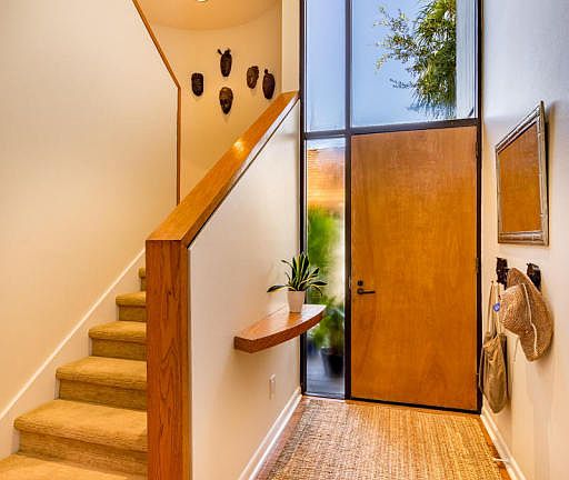 4th image of 364 Aquarina Blvd