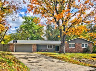 1410 Ridgemont Ct, Columbia, MO 65203