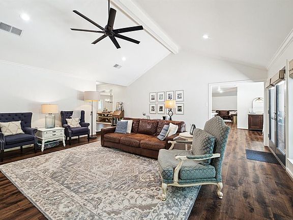 5th image of 2414 Twin Grove Drive